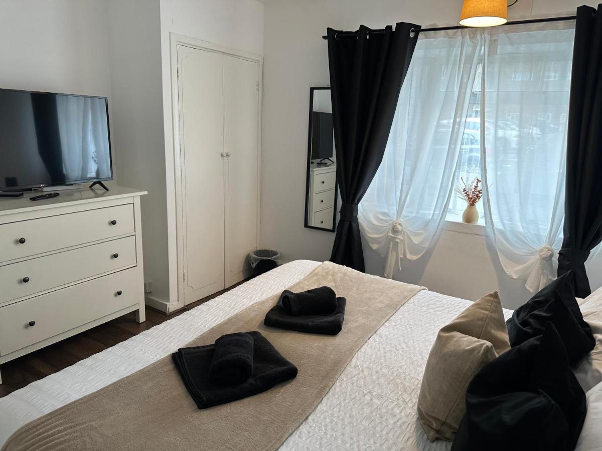 Lovely 2Bedroom 4Mins From Wimbledon Station London Eksteriør billede