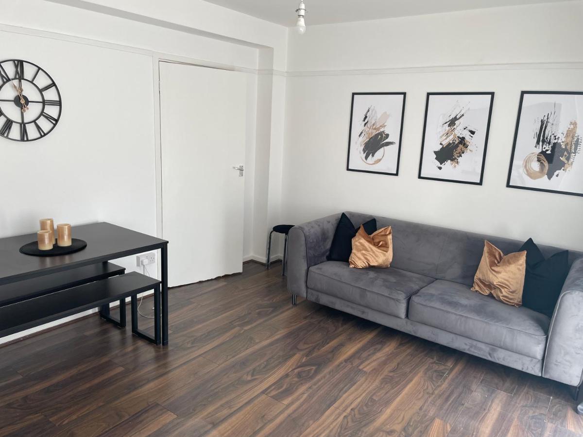 Lovely 2Bedroom 4Mins From Wimbledon Station London Eksteriør billede