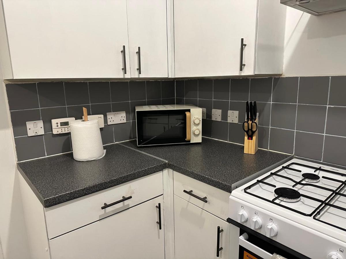 Lovely 2Bedroom 4Mins From Wimbledon Station London Eksteriør billede