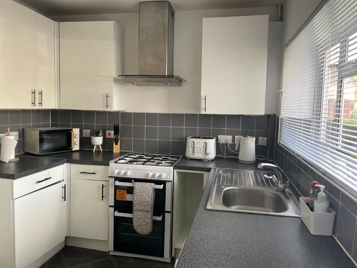 Lovely 2Bedroom 4Mins From Wimbledon Station London Eksteriør billede